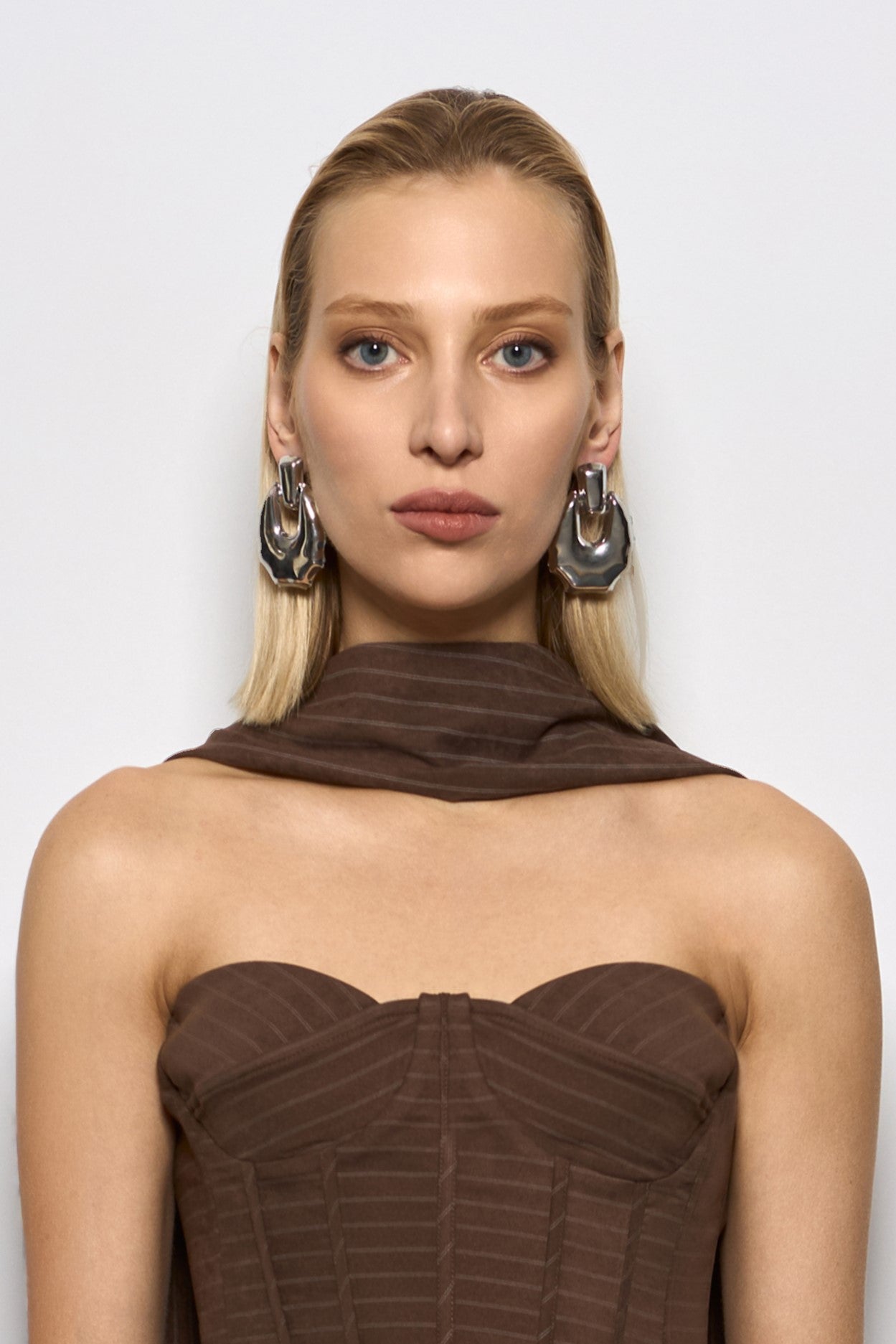 KAHVERENGİ ÇİZGİLİ ŞAL