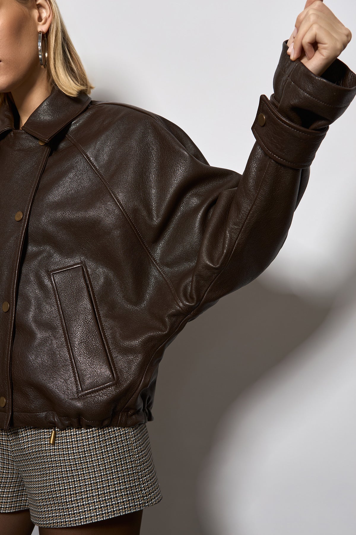 KAHVERENGİ DERİ MONT