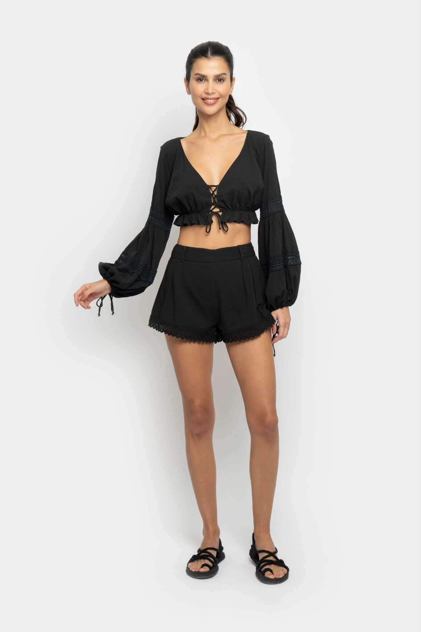 TWILLY SHORTS IN BLACK
